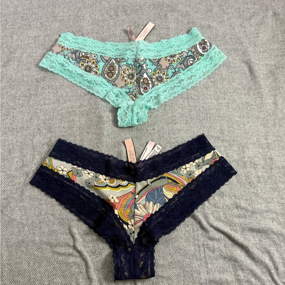 Lace Trimmed Floral Patterned Panties Set